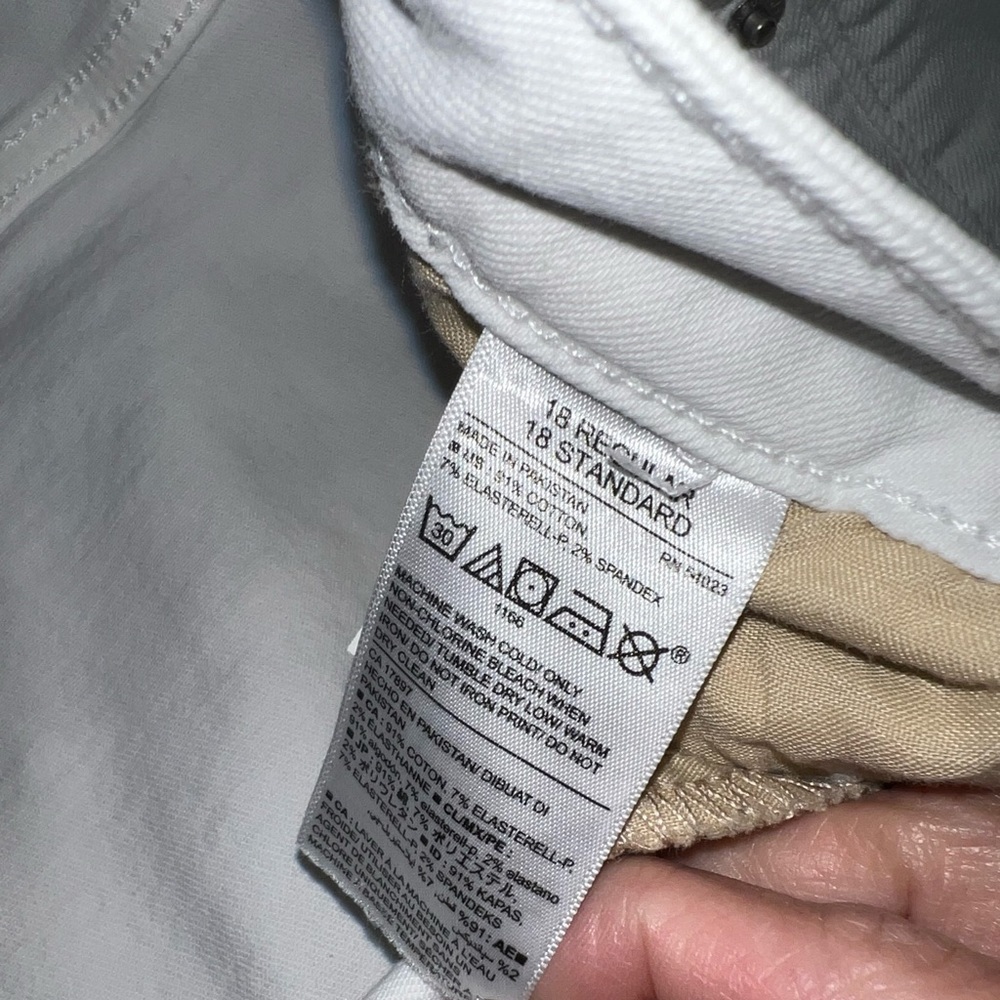 White Rockstar Mid Rise - Picture 5 of 8